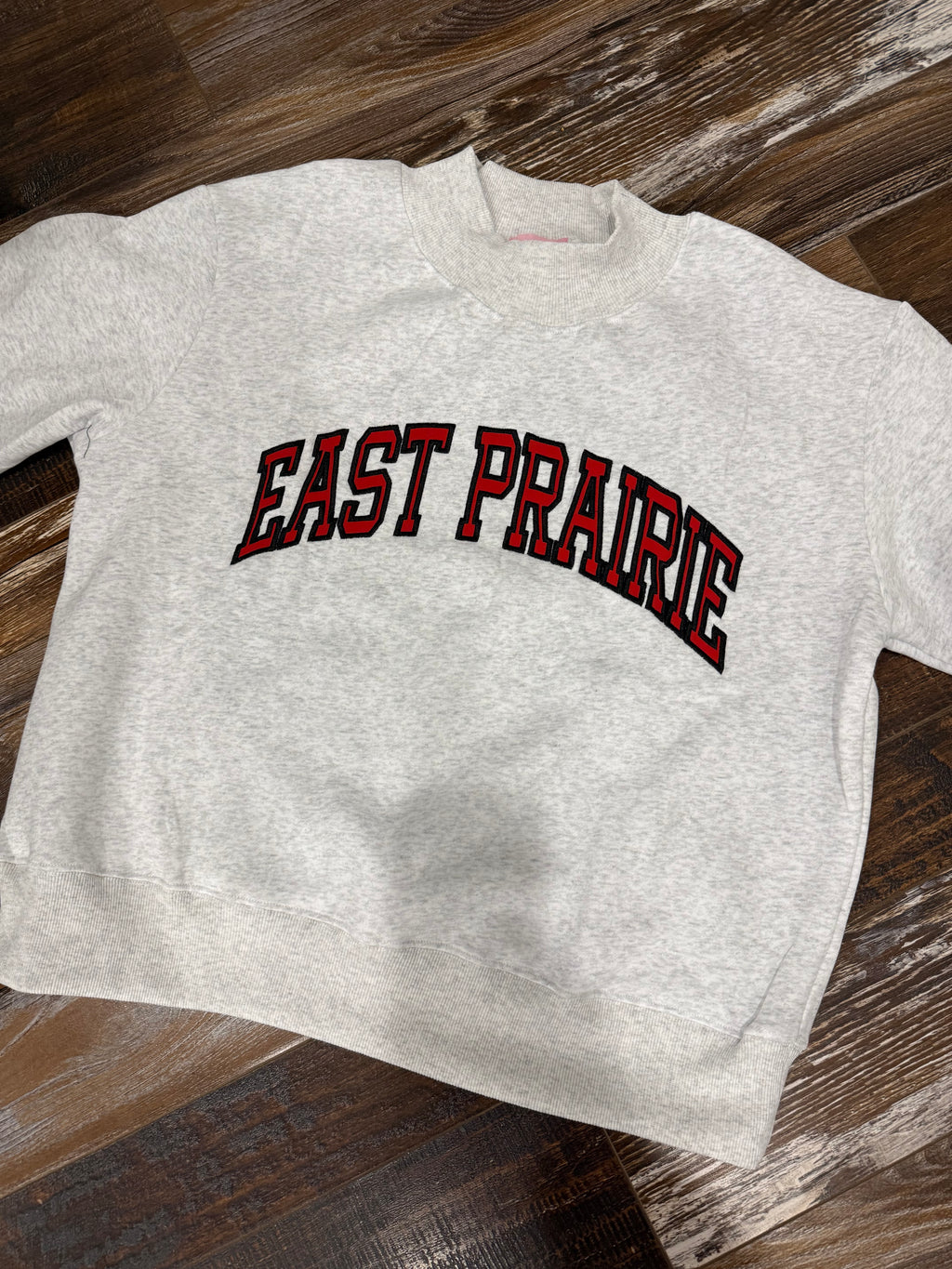 East Praire Embroidered Appliqué Mock Neck